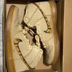 Nike SB chicken chicken and waffles